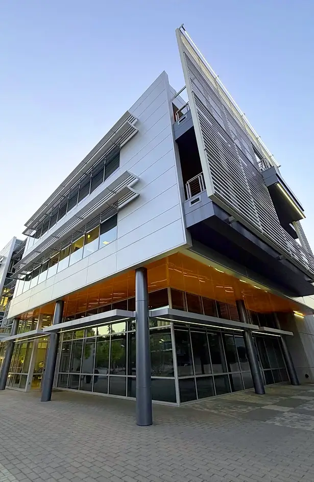 Steel-Clad-Clemson-iCar-Building-3
